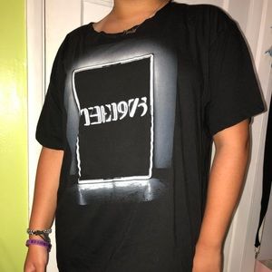 The 1975 t shirt